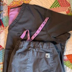 Nursing scrub uniform set